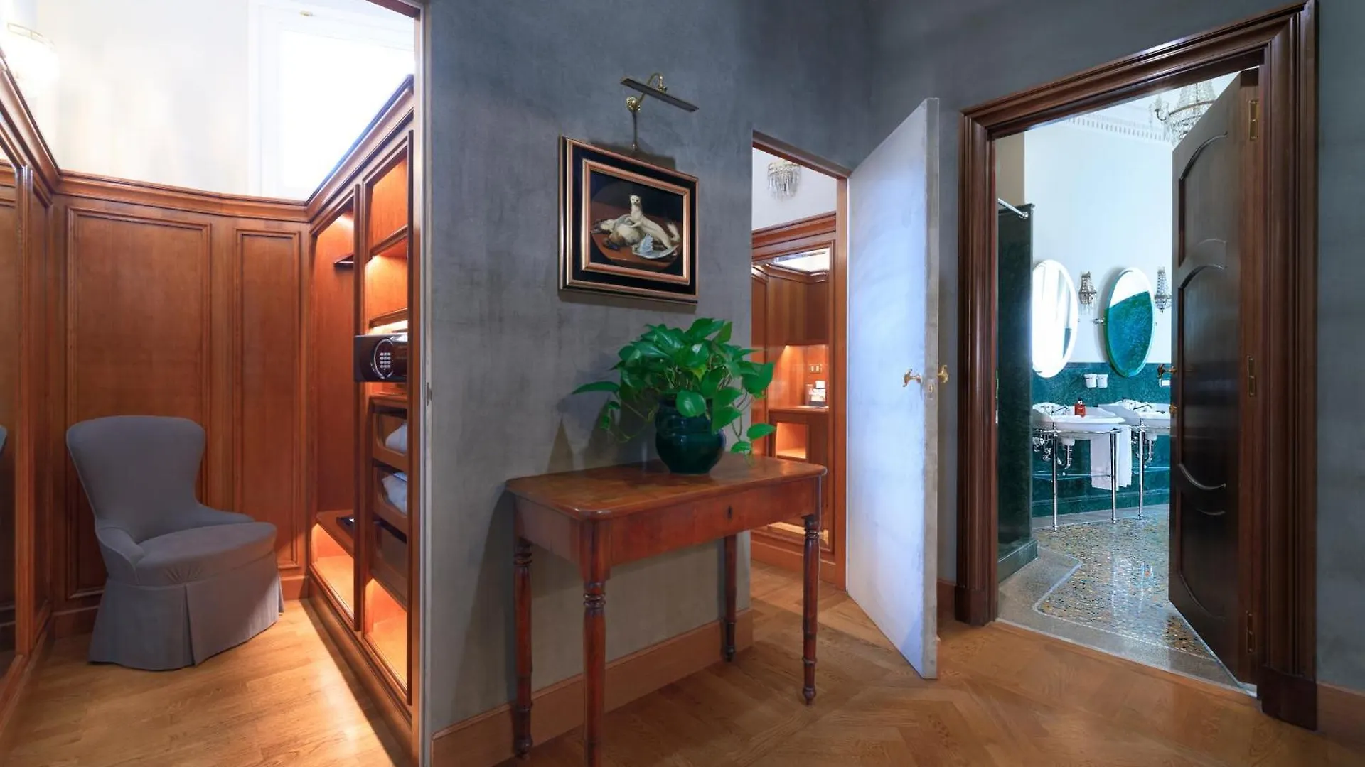 Hotel Locarno Roma
