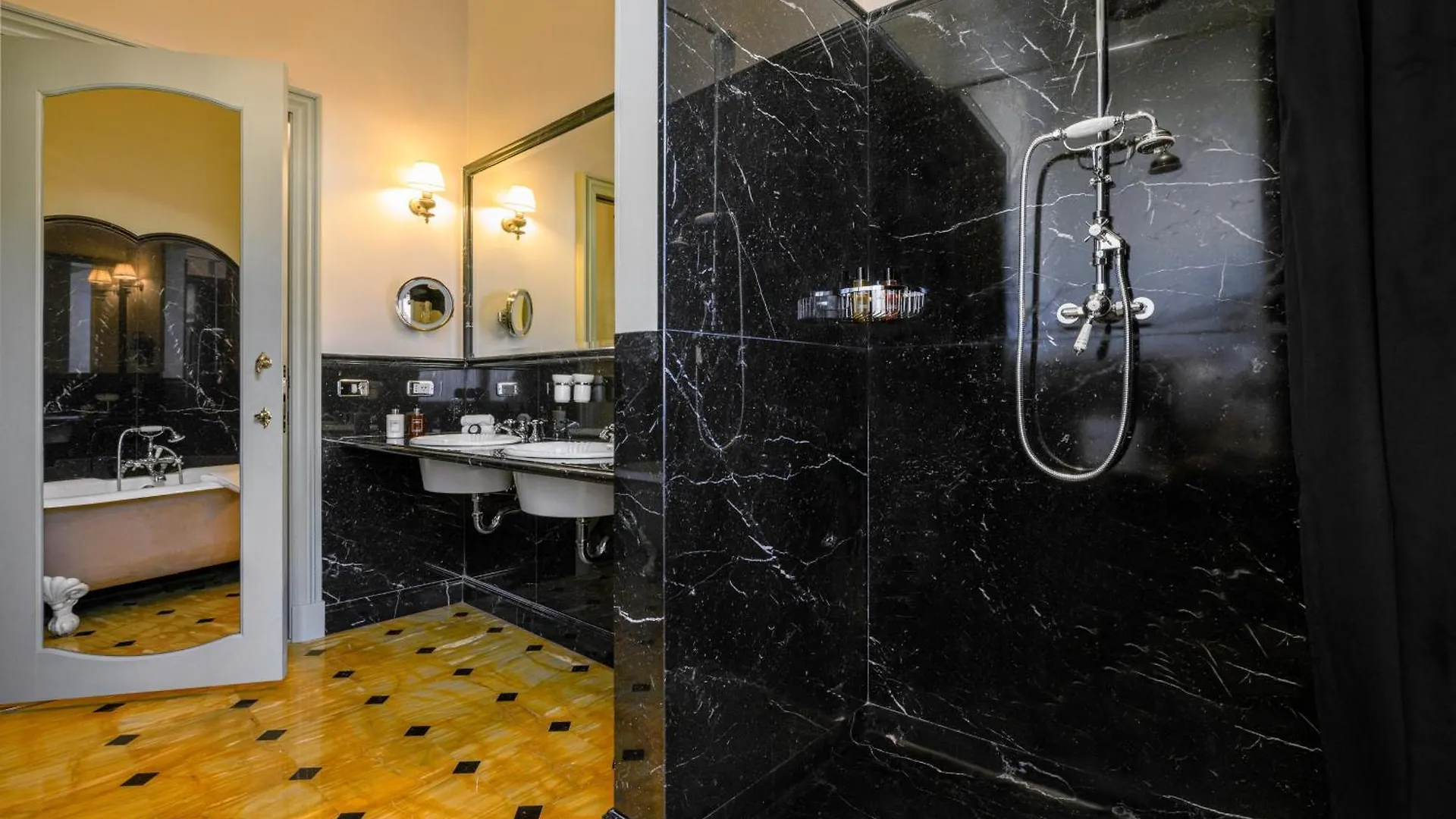 Hotel Locarno Rome