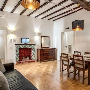 Casa Magiuli' Navona Appartement